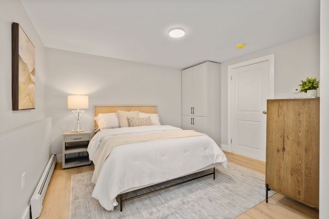 8 Irene Rd, Bedford, MA 01730
