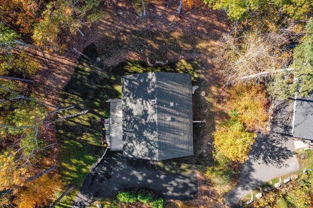 8 Irene Rd, Bedford, MA 01730