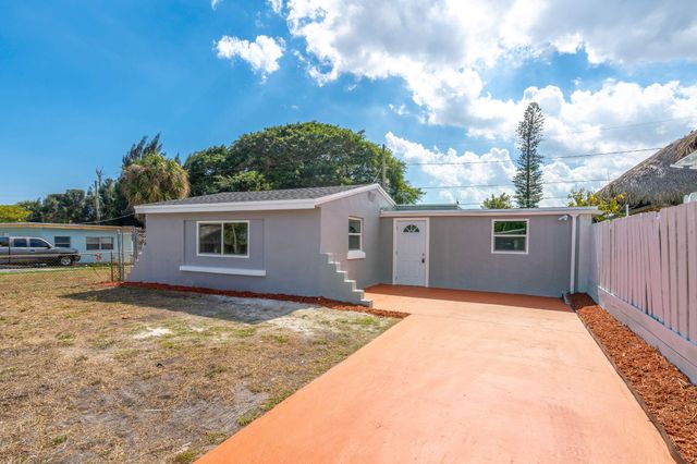 1206 S Ridge Road, Lake Worth, FL 33462