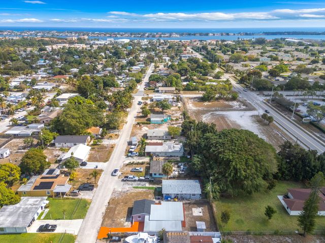 1206 S Ridge Road, Lake Worth, FL 33462