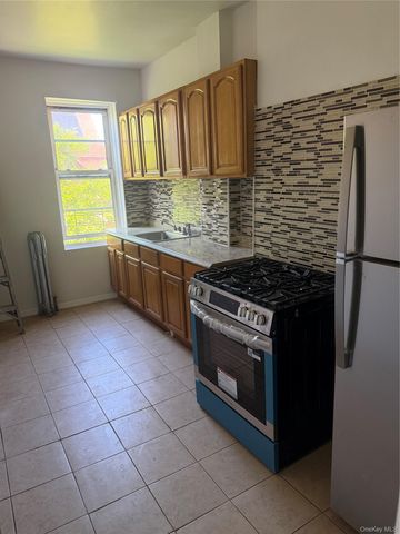 9136 Lefferts Boulevard, Richmond Hill, NY 11418
