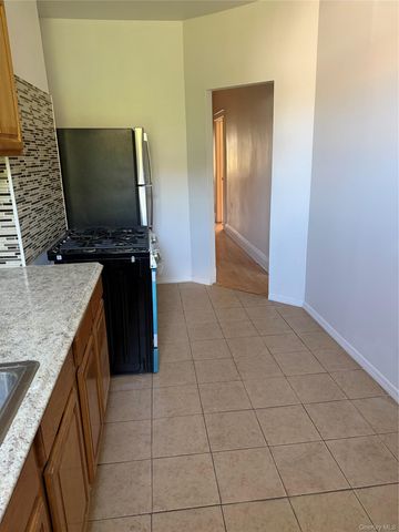 9136 Lefferts Boulevard, Richmond Hill, NY 11418