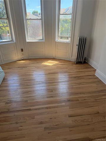 9136 Lefferts Boulevard, Richmond Hill, NY 11418