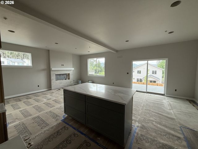 291 Nw MAWRCREST Ave, Gresham, OR 97030
