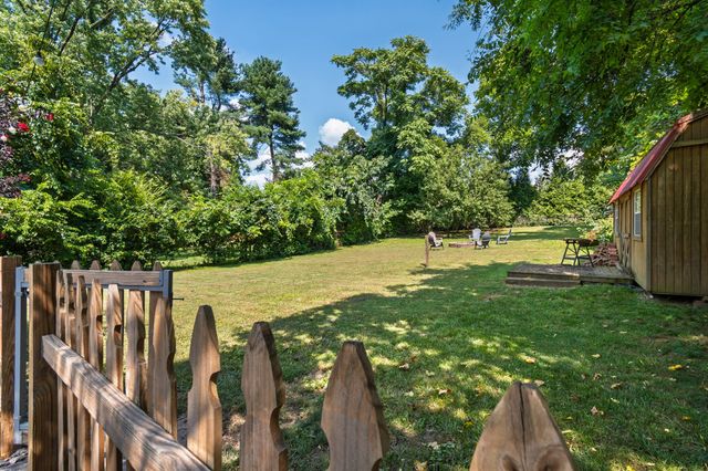 5034 Regent Dr, Nashville, TN 37220