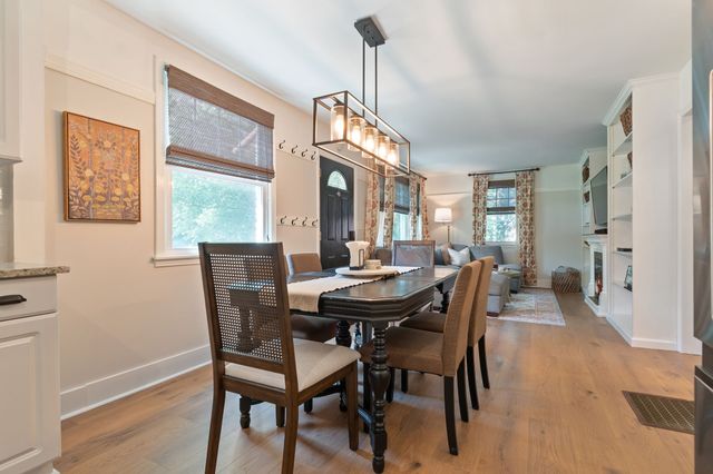 5034 Regent Dr, Nashville, TN 37220