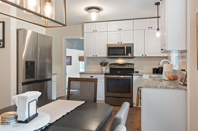 5034 Regent Dr, Nashville, TN 37220