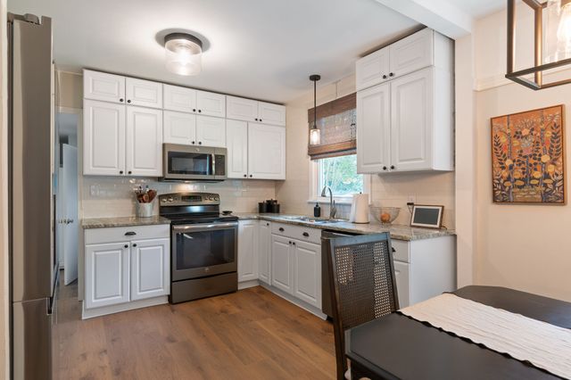 5034 Regent Dr, Nashville, TN 37220