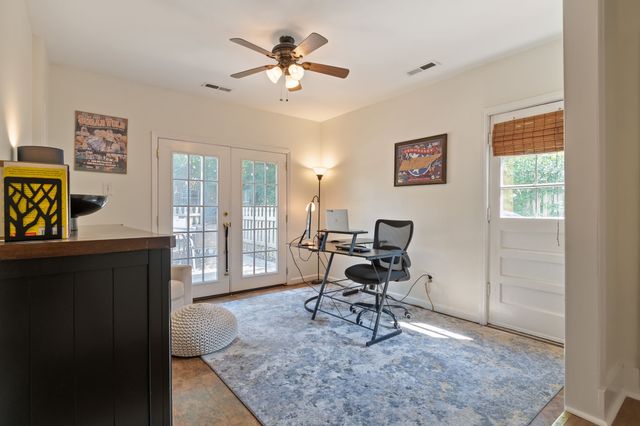5034 Regent Dr, Nashville, TN 37220