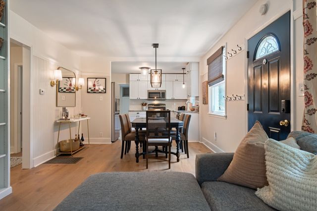 5034 Regent Dr, Nashville, TN 37220