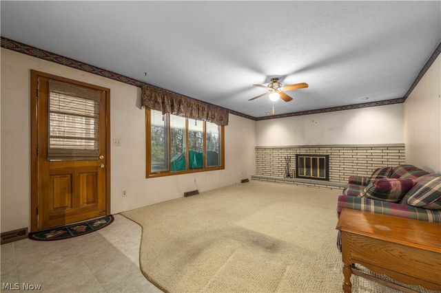 7408 Wake Robin Drive, Parma, OH 44130