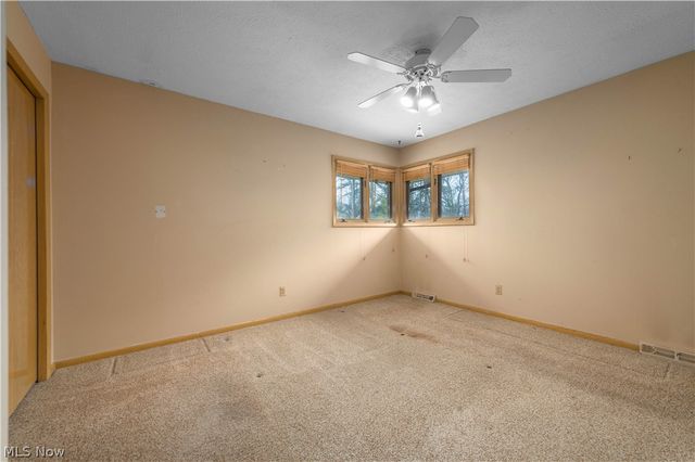 7408 Wake Robin Drive, Parma, OH 44130