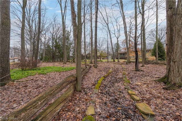 7408 Wake Robin Drive, Parma, OH 44130