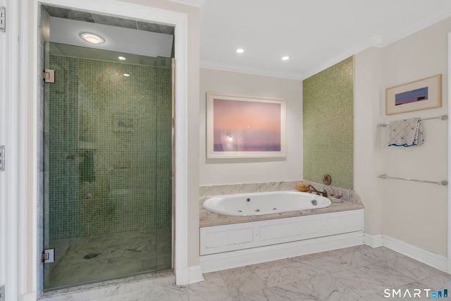 8 Stonington Commons 22, Stonington, CT 06378