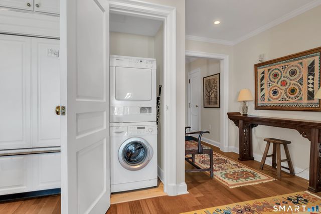 8 Stonington Commons 22, Stonington, CT 06378