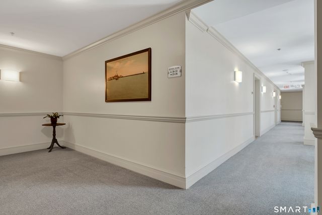 8 Stonington Commons 22, Stonington, CT 06378