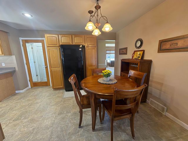 11223 Hemlock Dr Drive, Sterling Heights, MI 48312