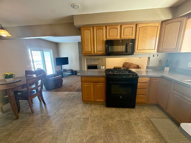 11223 Hemlock Dr Drive, Sterling Heights, MI 48312