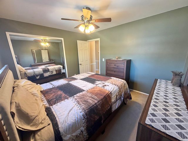 11223 Hemlock Dr Drive, Sterling Heights, MI 48312