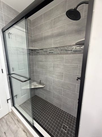 11223 Hemlock Dr Drive, Sterling Heights, MI 48312