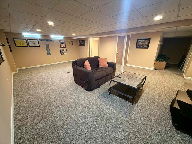 11223 Hemlock Dr Drive, Sterling Heights, MI 48312