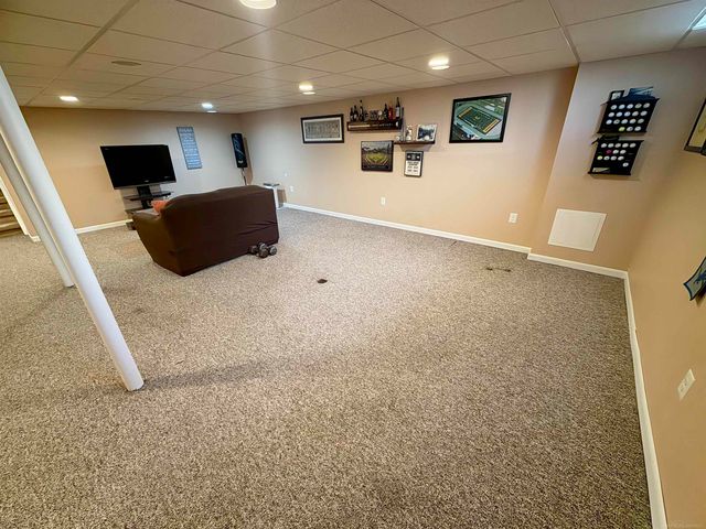 11223 Hemlock Dr Drive, Sterling Heights, MI 48312