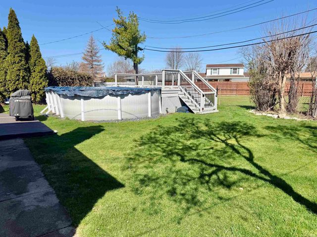 11223 Hemlock Dr Drive, Sterling Heights, MI 48312