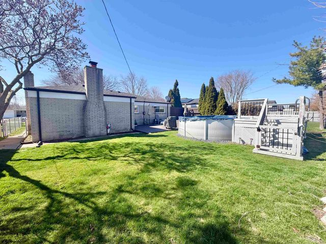 11223 Hemlock Dr Drive, Sterling Heights, MI 48312