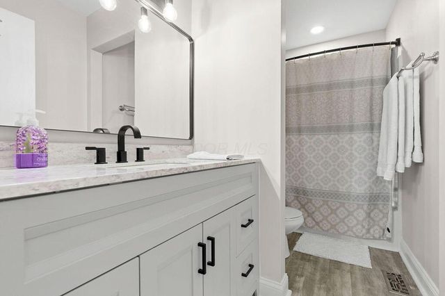 7631 Flynnway Drive, 137, Columbus, OH 43085