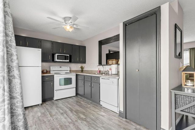 7631 Flynnway Drive, 137, Columbus, OH 43085