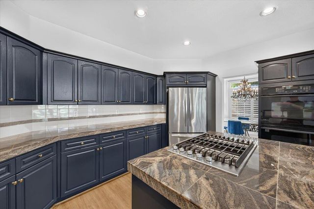 10283 N Sterling Lane, Fresno, CA 93730
