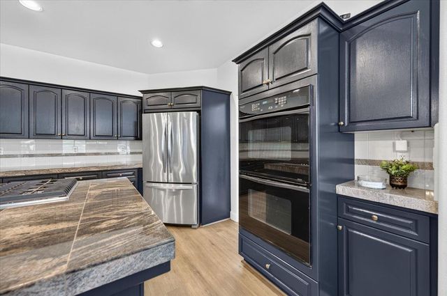 10283 N Sterling Lane, Fresno, CA 93730