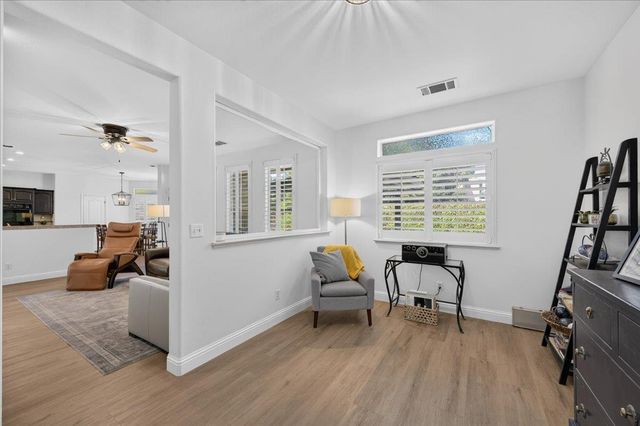 10283 N Sterling Lane, Fresno, CA 93730