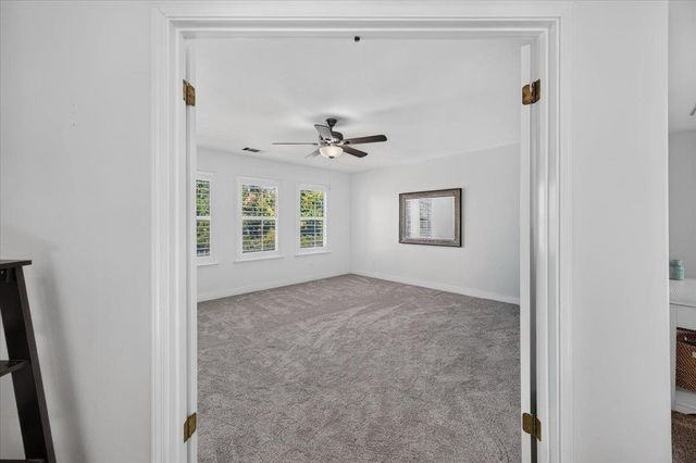 10283 N Sterling Lane, Fresno, CA 93730