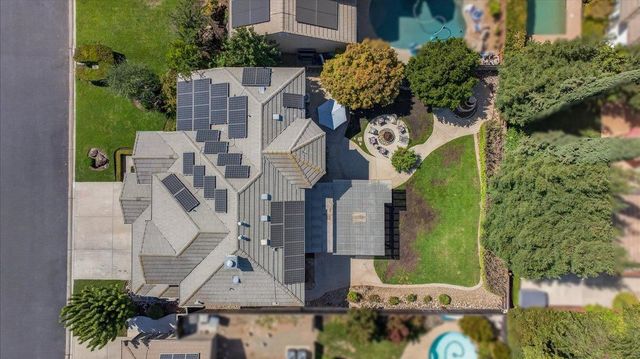 10283 N Sterling Lane, Fresno, CA 93730