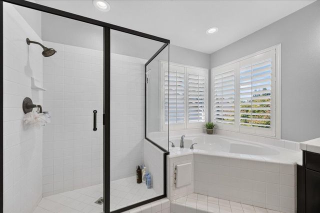 10283 N Sterling Lane, Fresno, CA 93730