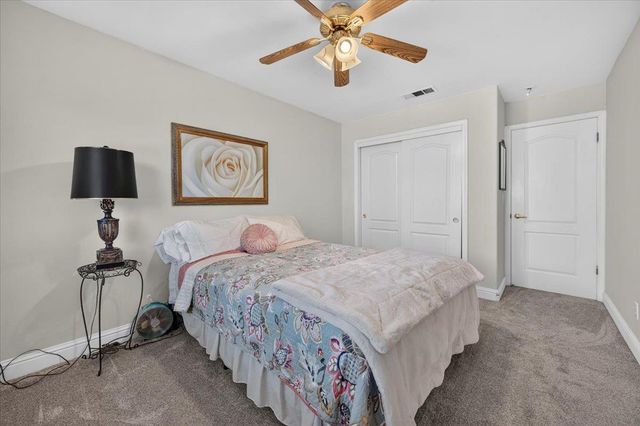 10283 N Sterling Lane, Fresno, CA 93730
