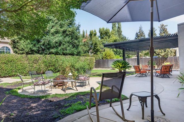 10283 N Sterling Lane, Fresno, CA 93730