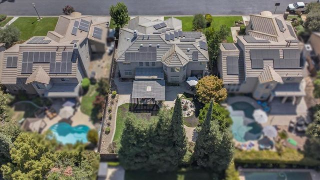 10283 N Sterling Lane, Fresno, CA 93730