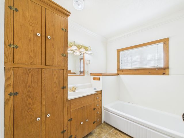 701 Garst, Cabool, MO 65689