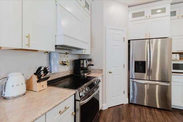 602 51ST AVENUE N, St Petersburg, FL 33703