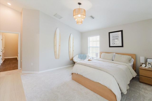 602 51ST AVENUE N, St Petersburg, FL 33703