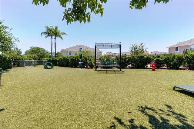 602 51ST AVENUE N, St Petersburg, FL 33703