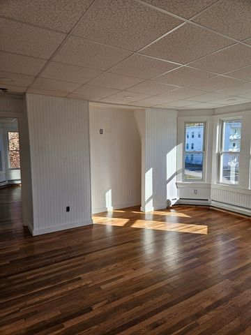 162 Prospect 3rd Floor, Lawrence, MA 01841