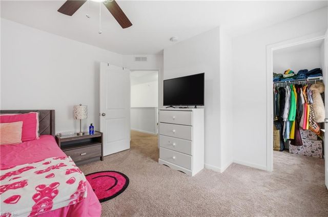 1415 Waltham LN, Newport News, VA 23608