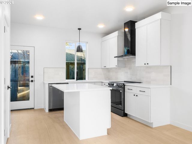 5941 Se 60th Ave, Portland, OR 97206