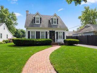 1113 Douglas Court, Waukegan, IL 60085