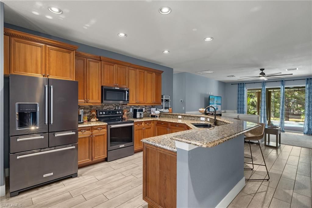 12353 Crooked Creek LN, FORT MYERS, FL 33913 — photo 3