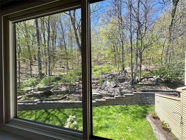 19 Butternut Court, Highland Mills, NY 10930