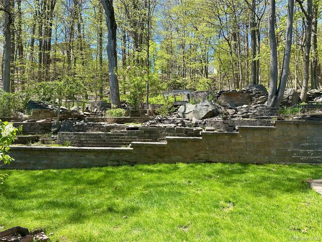 19 Butternut Court, Highland Mills, NY 10930
